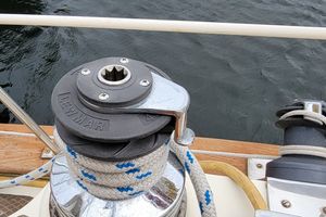 1985 Fisher 37