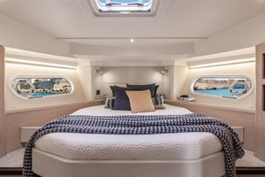 2025 Beneteau Swift Trawler 41 FLY