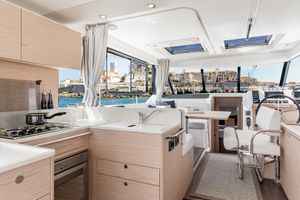 2025 Beneteau Swift Trawler 41 FLY