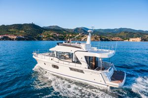 2025 Beneteau Swift Trawler 41 FLY