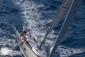 2025 Beneteau First 44