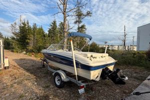 2015 Bayliner 185