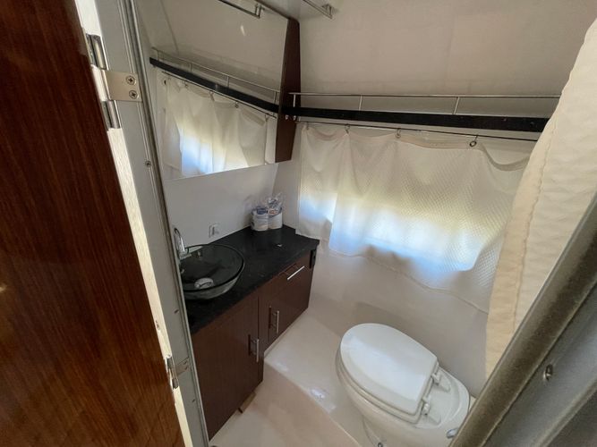 2014 Regal 32 Express