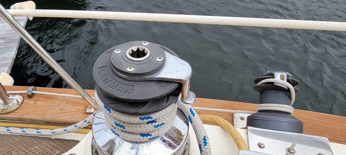 1985 Fisher 37