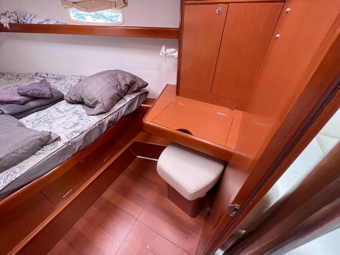 2009 Beneteau Oceanis 40