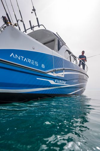 2023 Beneteau Antares 8 Fishing Version 