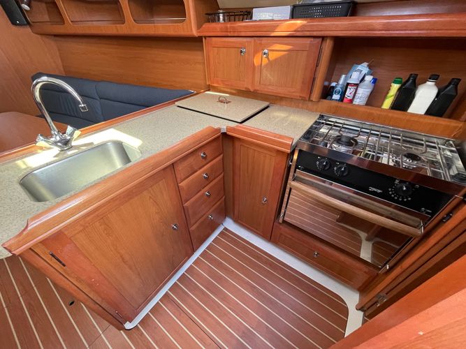 2008 Hunter 31