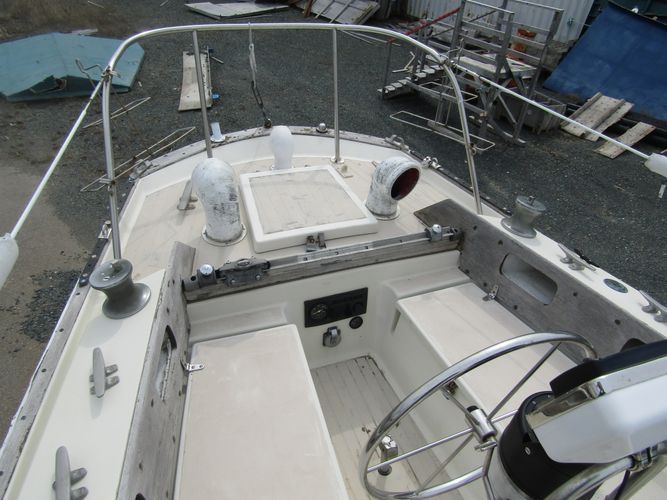 1970 Chris-Craft Apache 37'