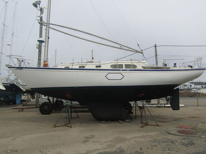 1970 Chris-Craft Apache 37'