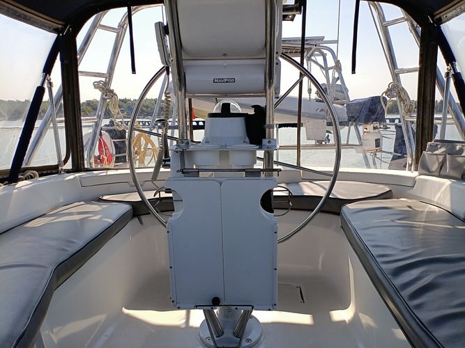 2001 Hunter 420 Passage