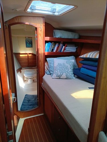 2001 Hunter 420 Passage