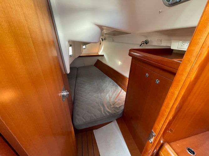 2006 Beneteau 323