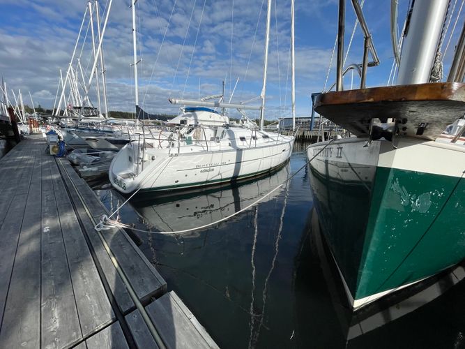 2006 Beneteau 323