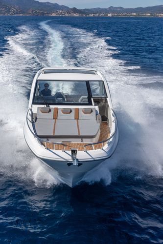 2025 Beneteau Gran Turismo 32