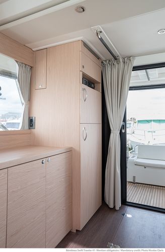 2025 Beneteau Swift Trawler 41 FLY