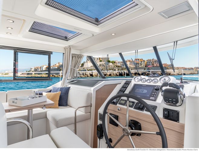 2025 Beneteau Swift Trawler 41 FLY