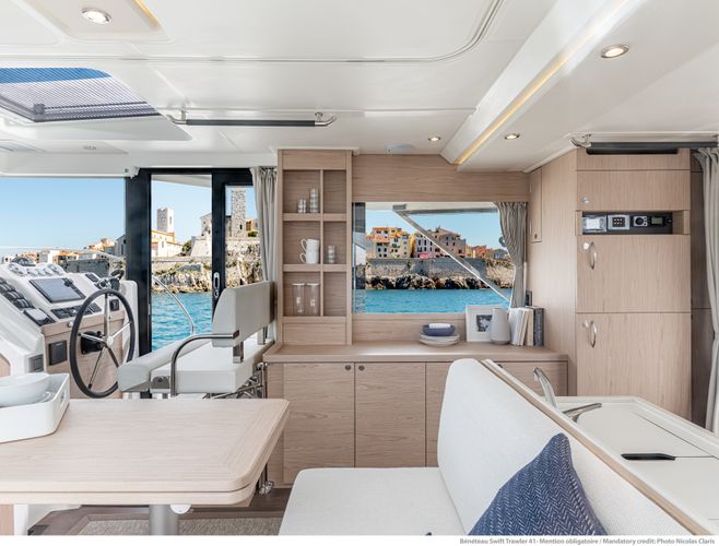 2025 Beneteau Swift Trawler 41 FLY