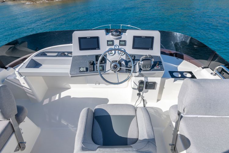 2025 Beneteau Swift Trawler 41 FLY