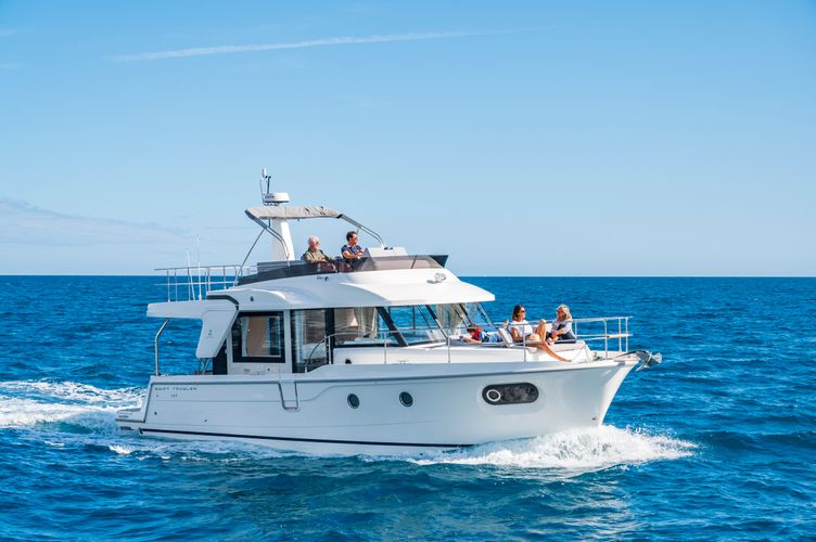 2025 Beneteau Swift Trawler 41 FLY