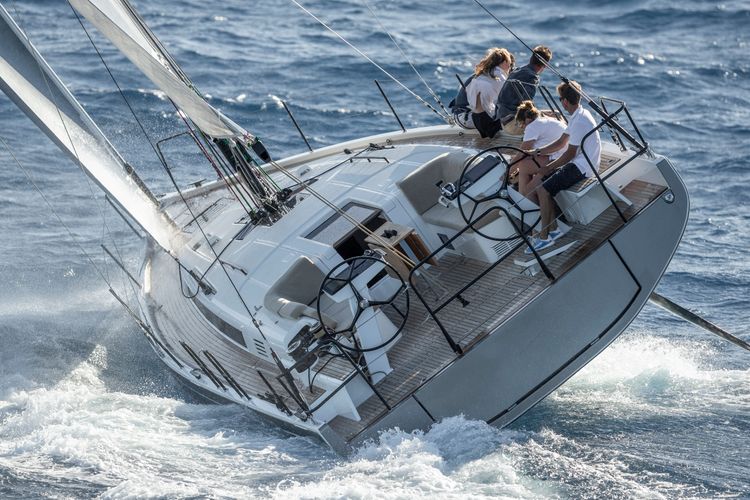 2025 Beneteau First 44